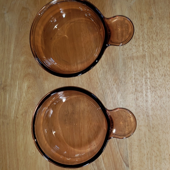 Vintage Visions 2 Heat & Eat Amber Corning Pyrex bowls 1 Lid - Picture 1 of 10